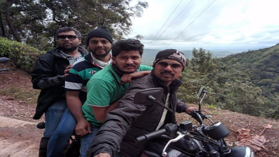 The Crazy Bike Trip to the highest peak in Karnataka and also exploring the Hoysala Architecture